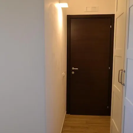 Hellorooms Lungomare Matteotti 21 A 700 Mt Dal Centro Citta Πανσιόν