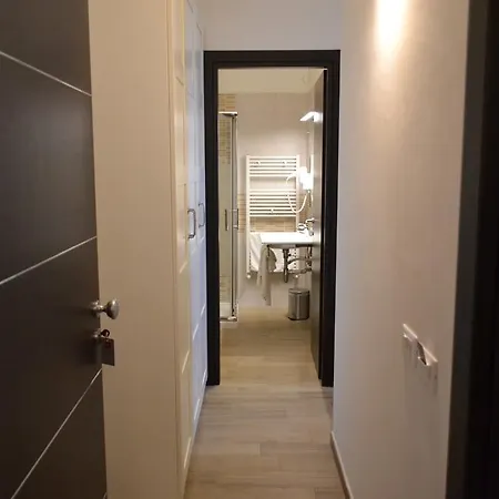 Hellorooms Lungomare Matteotti 21 A 700 Mt Dal Centro Citta 4*