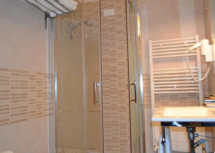 Hellorooms Pensionat Pescara